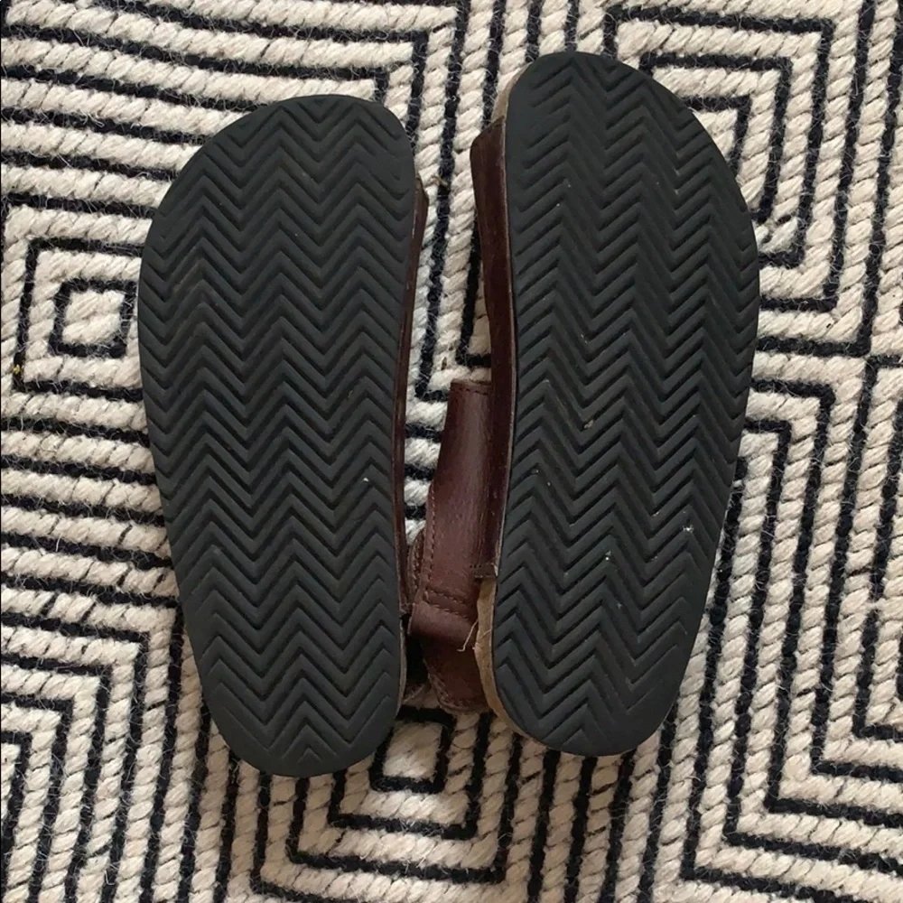 FREE: H&M sandals